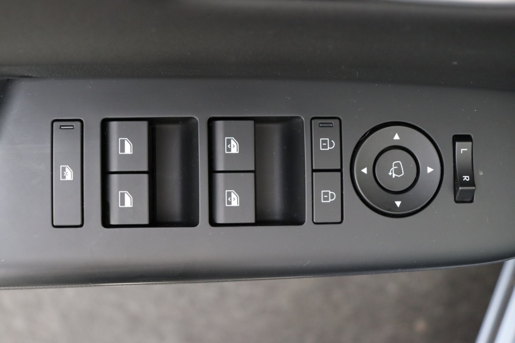 HYUNDAI Kona Shine 65kWh 214 hp - ref: 7-55414 - Photo 17