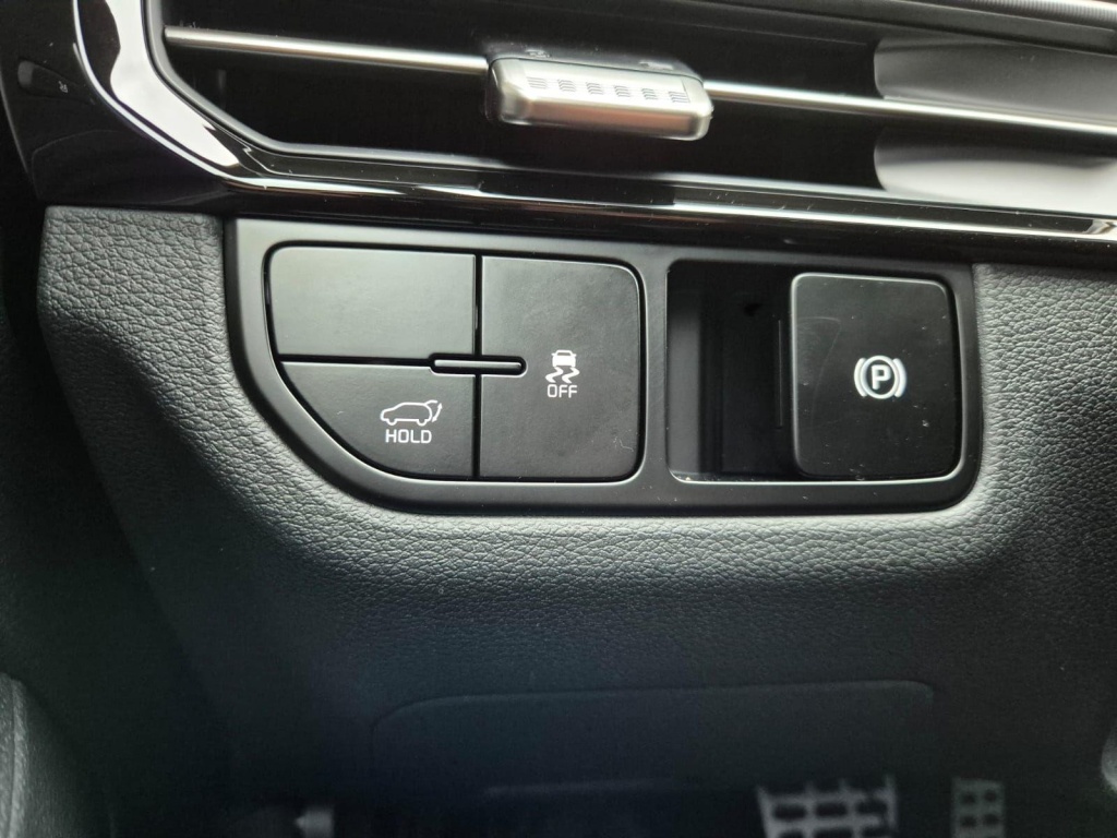 KIA Sportage 1.6 Gasoline 180hp 4x4 - ref: 7-56267 - Photo 16