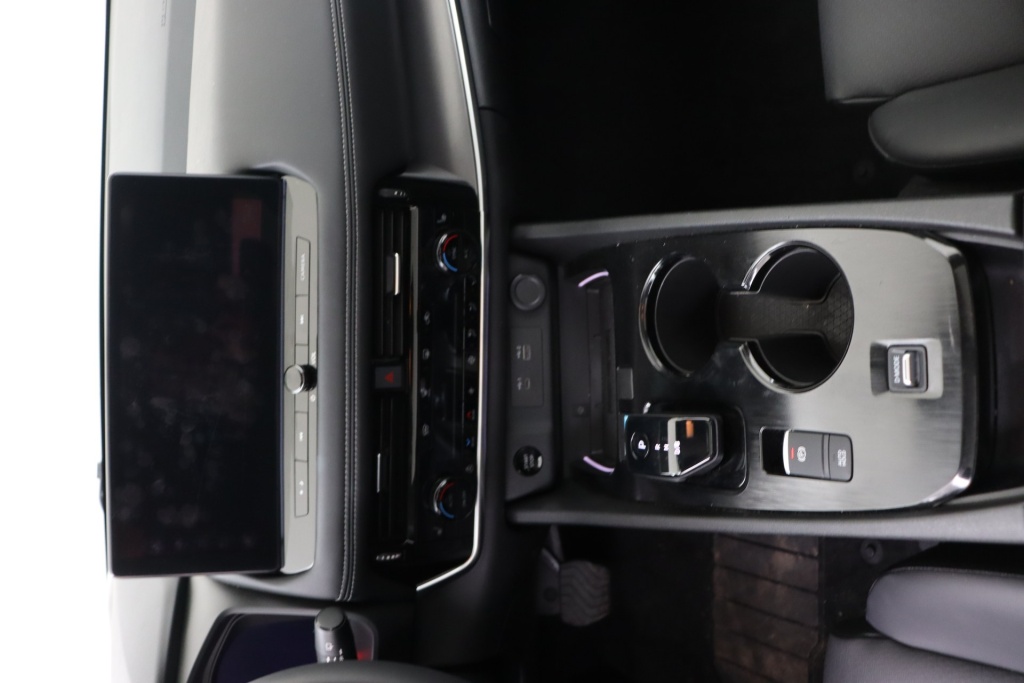 NISSAN X-Trail N-Connecta 5pl Pano HUD AFA 19