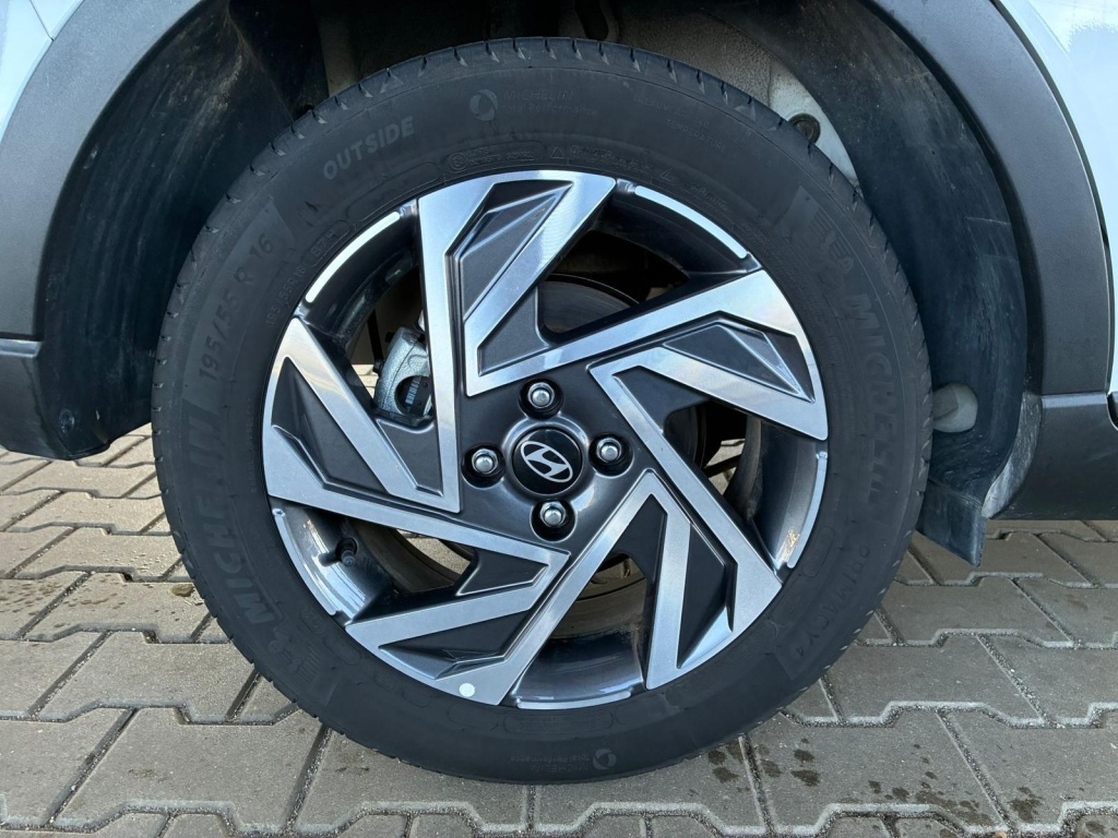HYUNDAI Bayon Comfort 1.2 GDI 79 PS (5MT) - ref: 7-56492 - Photo 11
