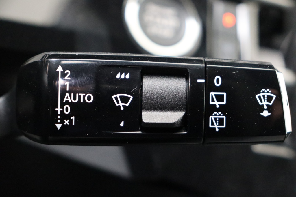 PEUGEOT 5008 Allure Hybrid 145 e-DCS6 - ref: 7-56725 - Photo 19