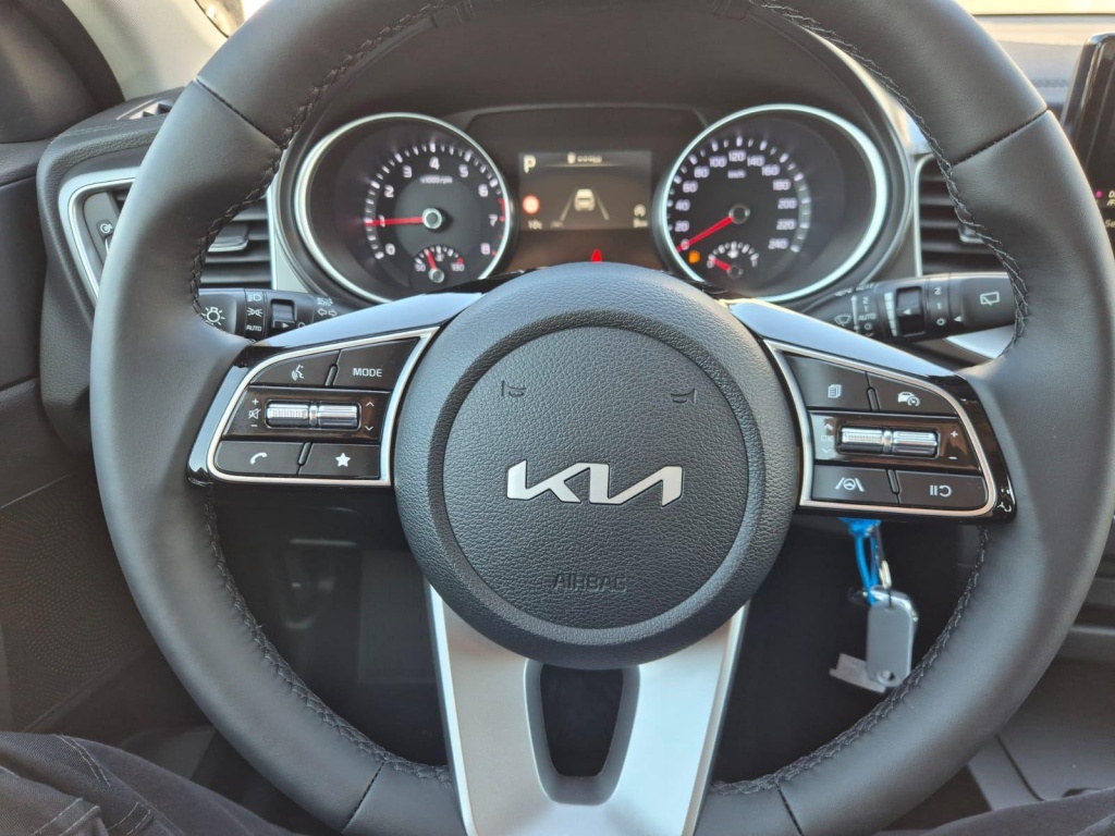 KIA Xceed 1.6 Gasoline 150hp - ref: 7-56945 - Photo 15