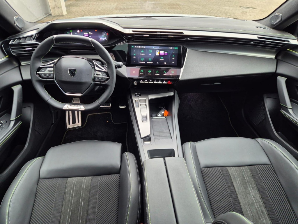PEUGEOT 308 SW GT SW 1.2 Hybrid 144hp - ref: 7-57053 - Photo 13