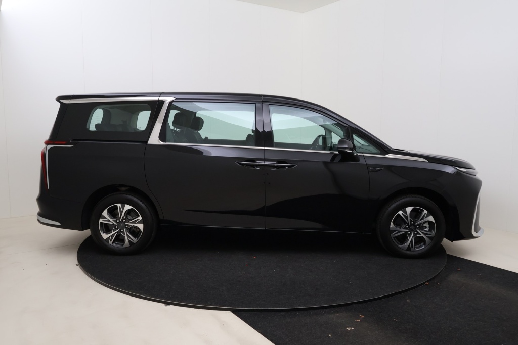 MAXUS MIFA9 Elite 7 Seater 90 AT FWD - ref: 7-57907 - Photo 4