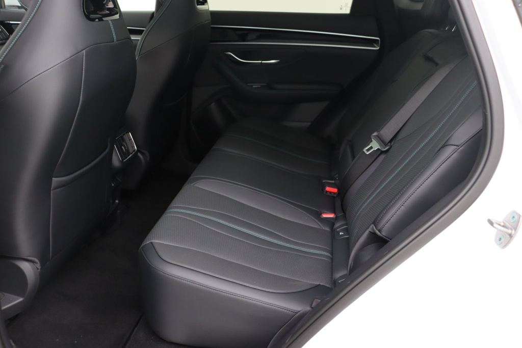 BYD Seal U Comfort 71,8 kWh 217 hp - ref: 7-58839 - Photo 16