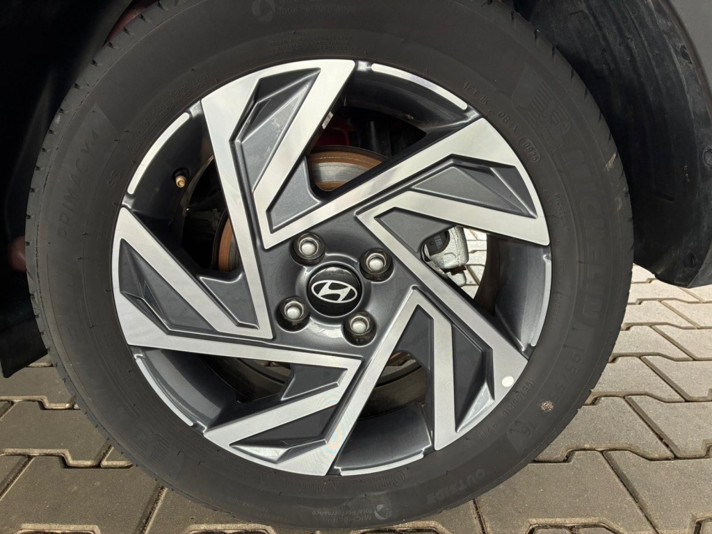 HYUNDAI Bayon Comfort 1.2 GDI 79 PS 5MT - ref: 7-59130 - Photo 11
