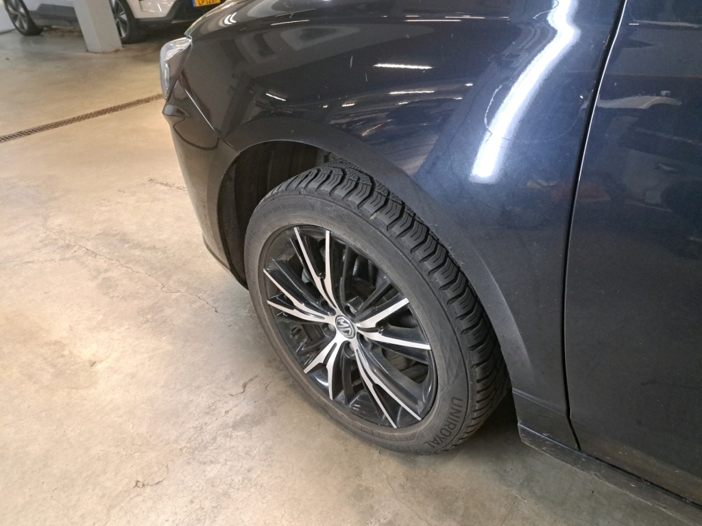 MG MG5 Luxury 61 kWh 156 hp - ref: 7-59138 - Photo 15