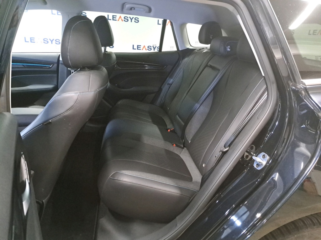 MG MG5 Luxury 61 kWh 156 hp - ref: 7-59138 - Photo 6
