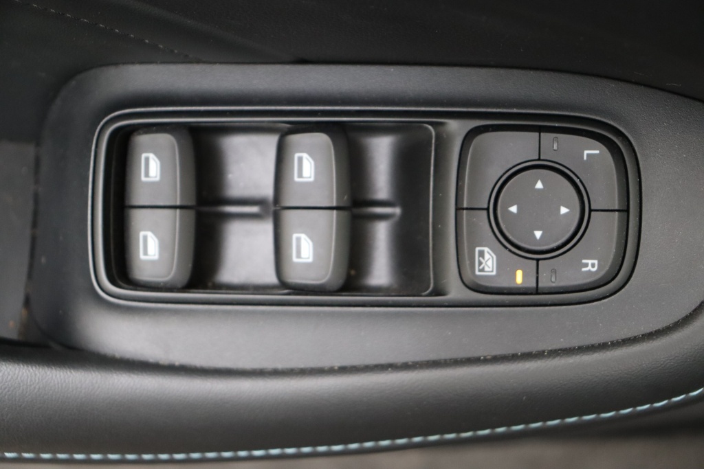 MG MG5 Comfort 61 kWh 156 hp - ref: 7-59168 - Photo 17