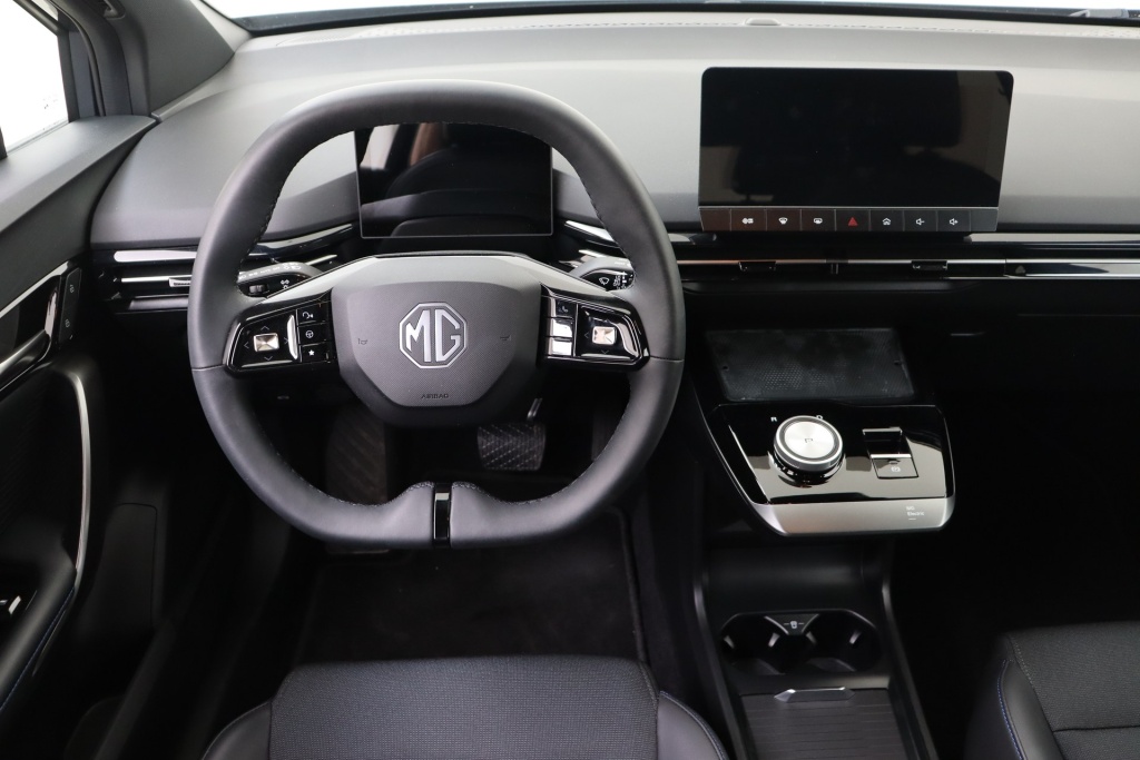 MG MG4 Luxury 64 kWh 204 hp - ref: 7-59384 - Photo 11