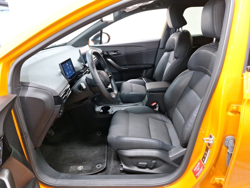 MG MG4 Luxury 64 kWh 204 hp - ref: 7-59460 - Photo 6