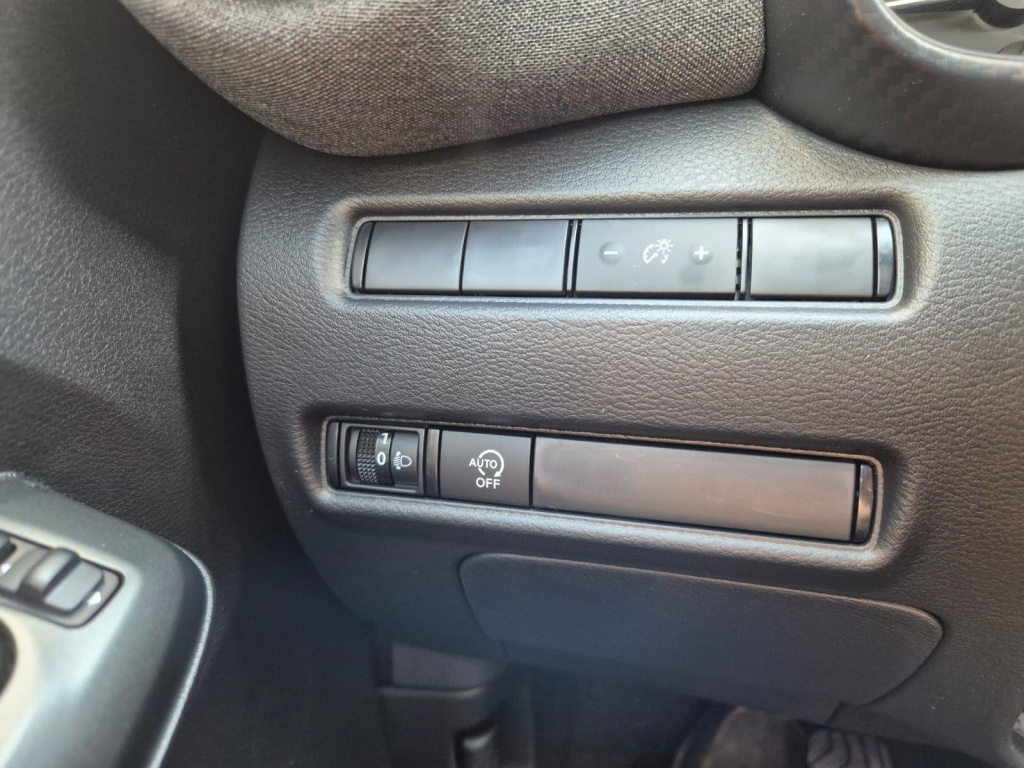NISSAN Juke 1.0 Gasoline 114hp - ref: 7-59824 - Photo 14