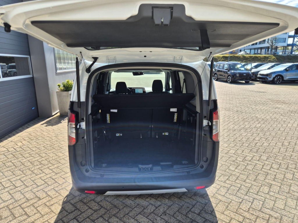 FORD Tourneo 1.0 Gasoline 125hp - ref: 7-59852 - Photo 9