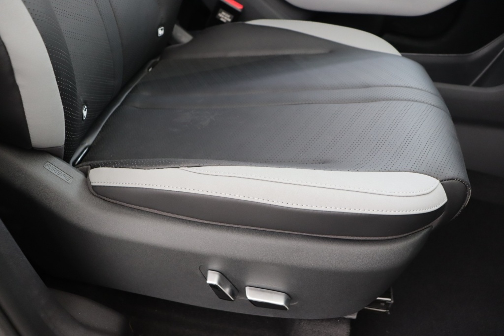 BYD Dolphin Surf Comfort 43,2 kWh 156 hp - ref: 7-59874 - Photo 15