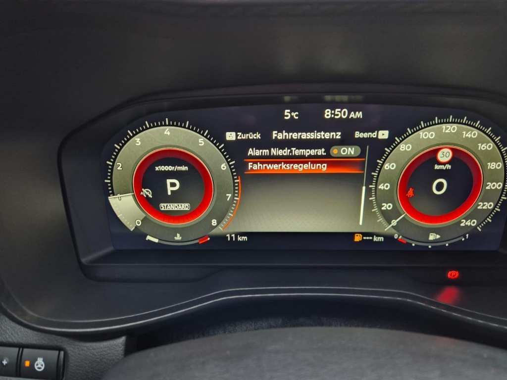 NISSAN Juke 1.0 Gasoline 114hp - ref: 7-60013 - Photo 18