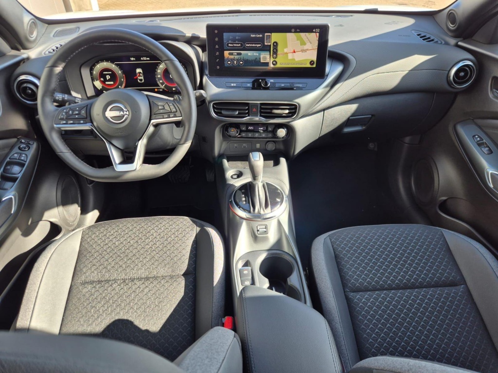 NISSAN Juke 1.0 Gasoline 114hp - ref: 7-60014 - Photo 11