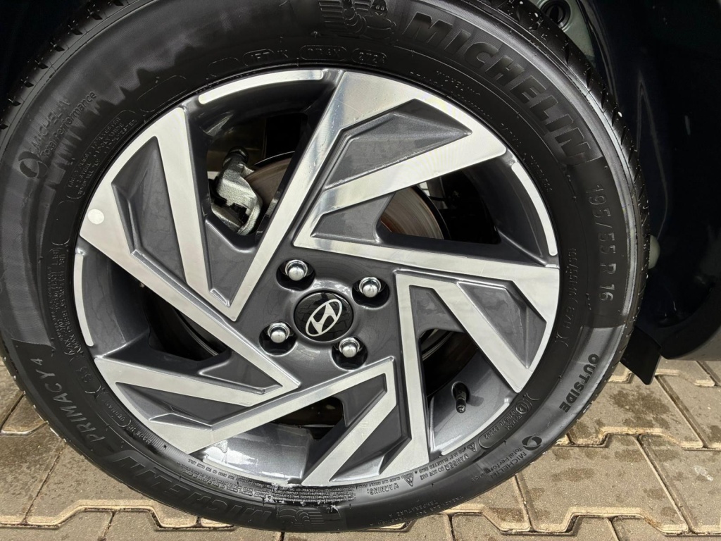 HYUNDAI Bayon Comfort 1.2 GDI 79 PS 5MT - ref: 7-60355 - Photo 12