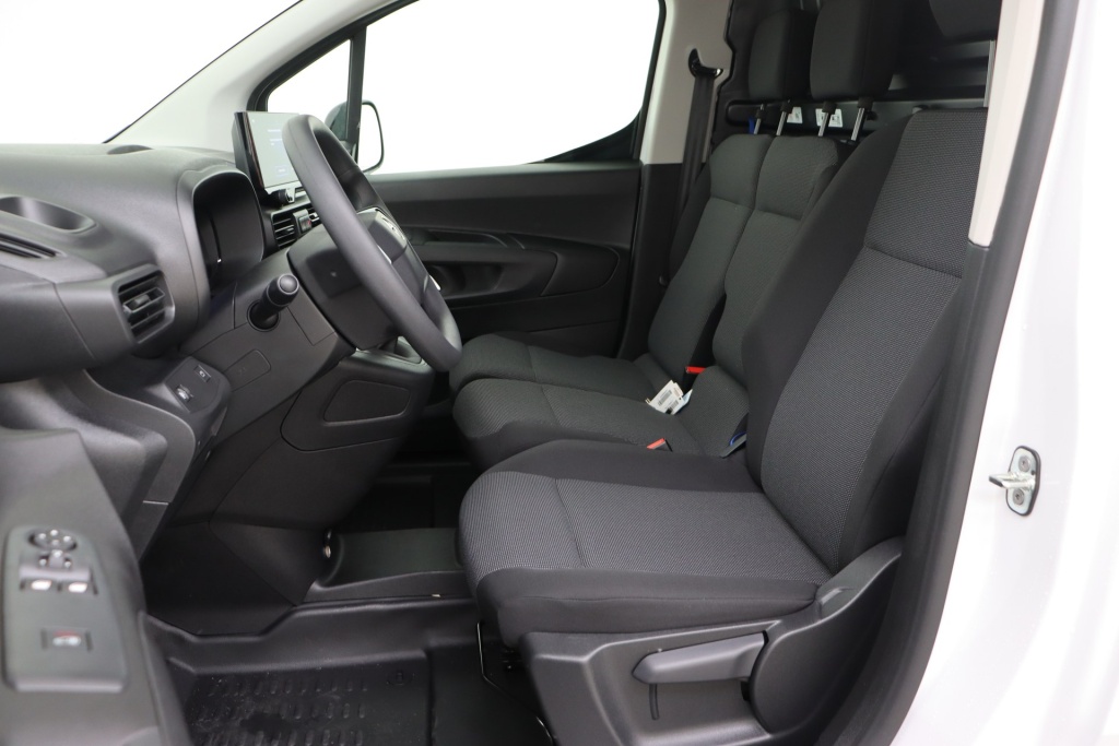 OPEL Combo Cargo L2H1 Heavy 1.5 Turbo D 100 hp S/S MT6 - ref: 7-60592 - Photo 13