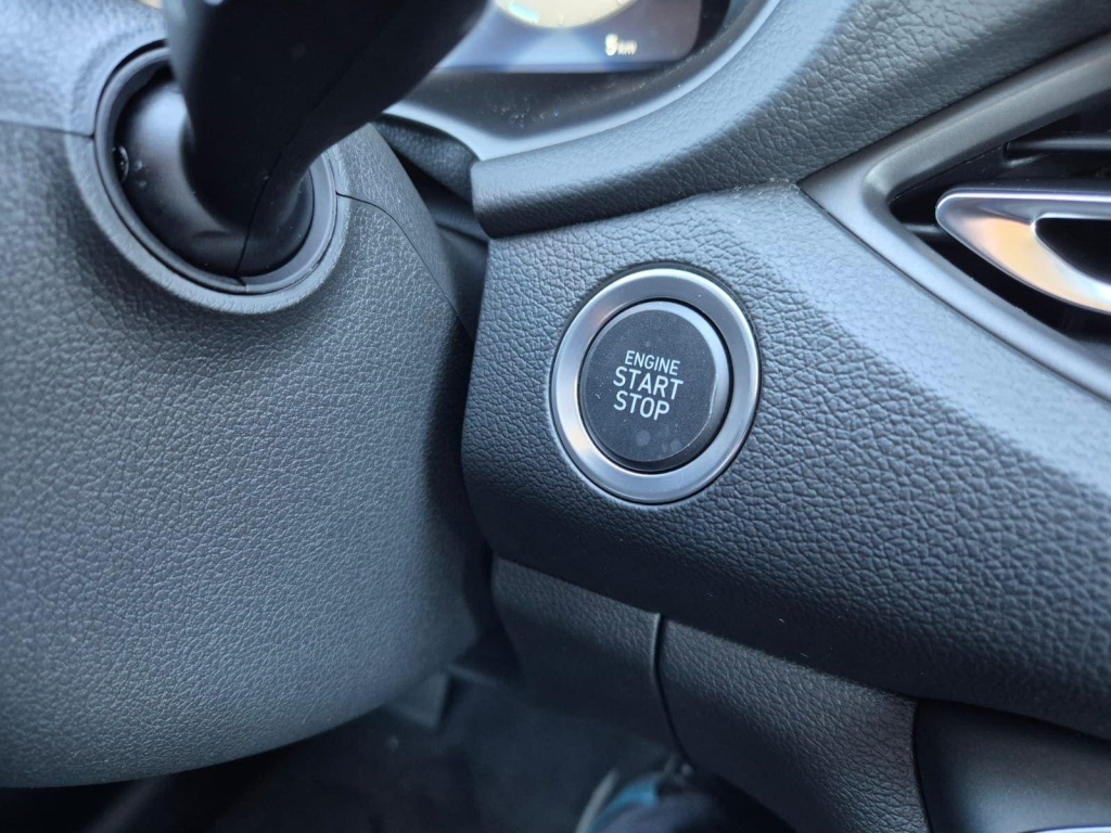 HYUNDAI i30 1.6 Gasoline 150hp - ref: 7-60717 - Photo 16