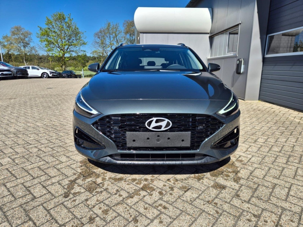 HYUNDAI i30 1.6 Gasoline 150hp - ref: 7-60717 - Photo 8