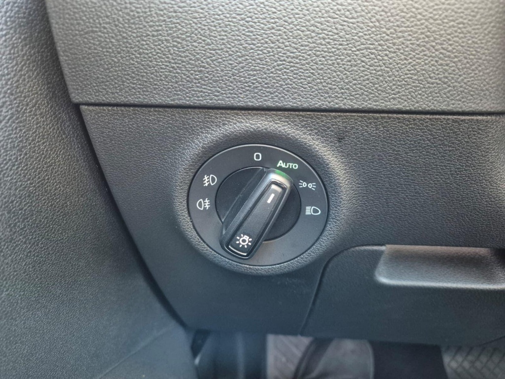 SKODA Karoq 1.5 Gasoline 150hp DSG - ref: 7-60756 - Photo 17