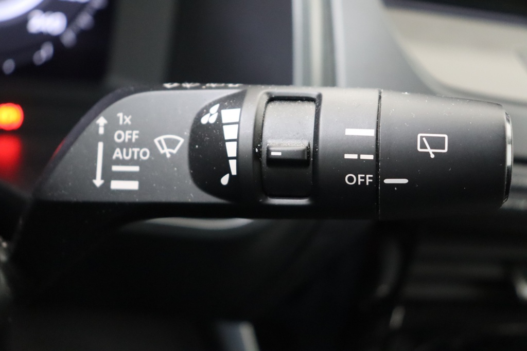 NISSAN Qashqai N-Connecta Winter Comfort (MY25) 1.3 DIG-T MHEV 140 hp MT - ref: 7-61183 - Photo 19