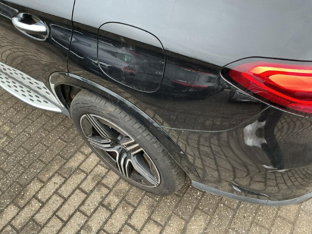 MERCEDES GLC AMG-Line 400 4Matic - ref: 7-61199 - Photo 19