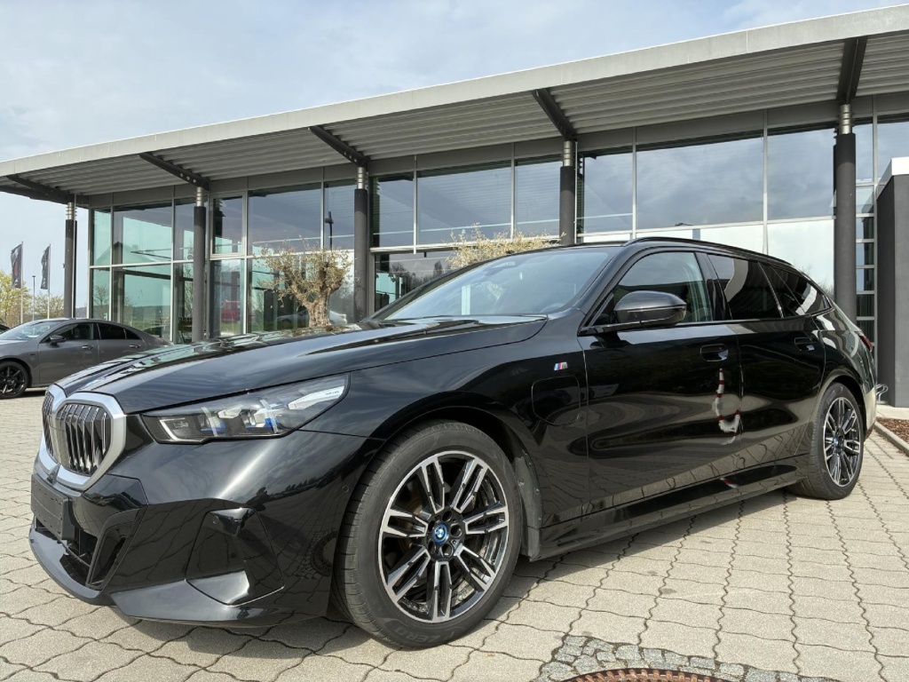 BMW 530 5er - 530 e M Sport (EURO 6e) 2.0 Plugin Hybrid (Benzin) 190hp - ref: 7-61208 - Photo 2