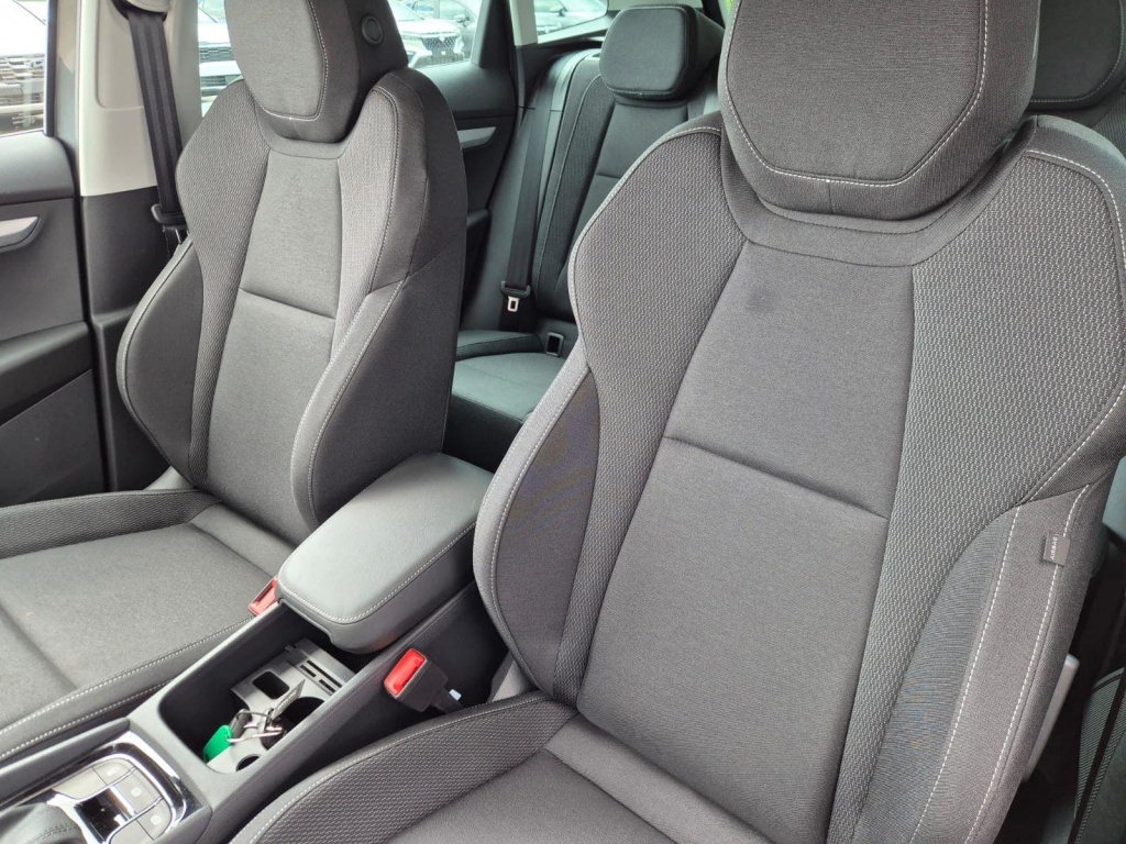 SKODA Karoq 1.5 Gasoline 150hp DSG - ref: 7-61415 - Photo 13