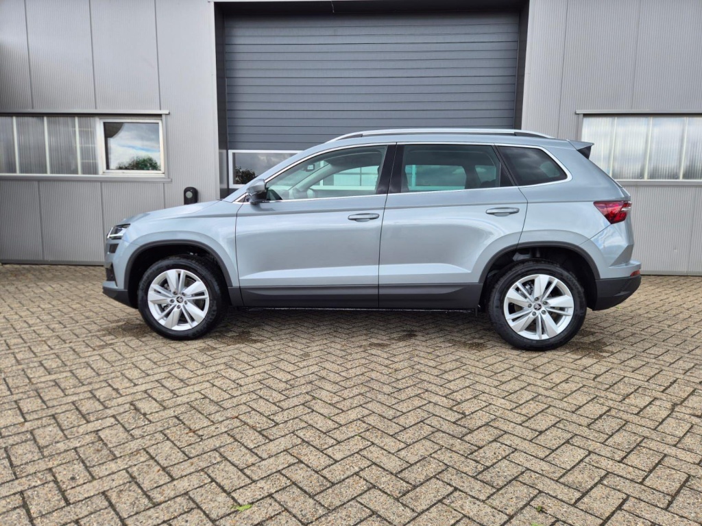 SKODA Karoq 1.5 Gasoline 150hp DSG - ref: 7-61416 - Photo 2