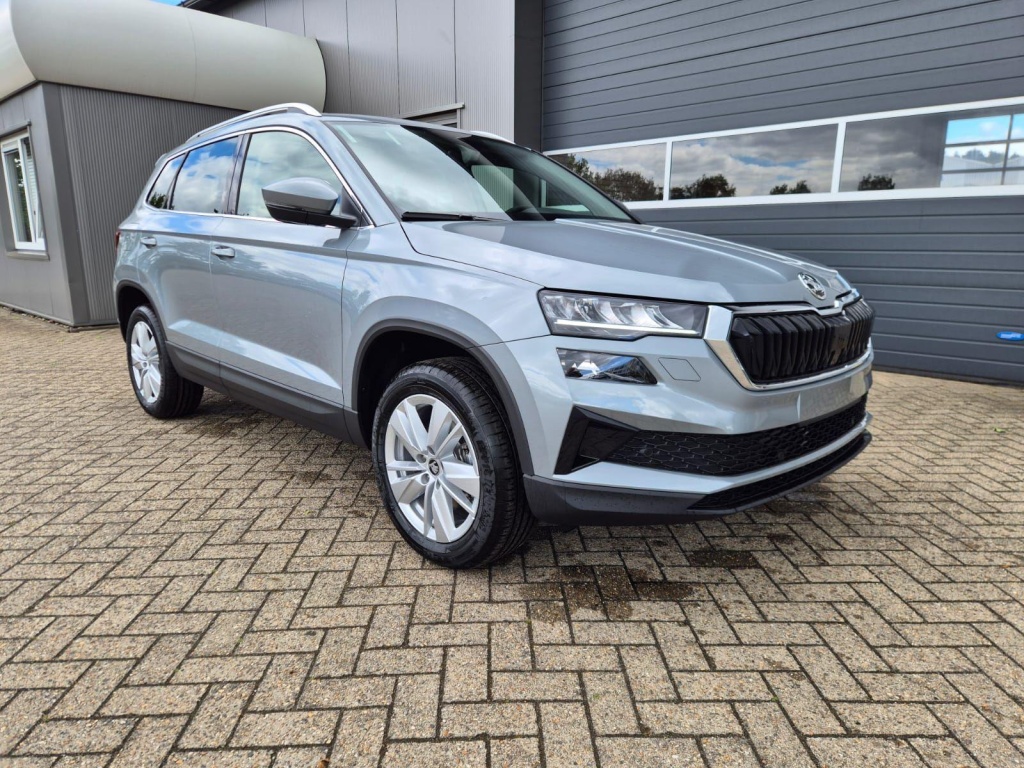 SKODA Karoq 1.5 Gasoline 150hp DSG - ref: 7-61416 - Photo 7