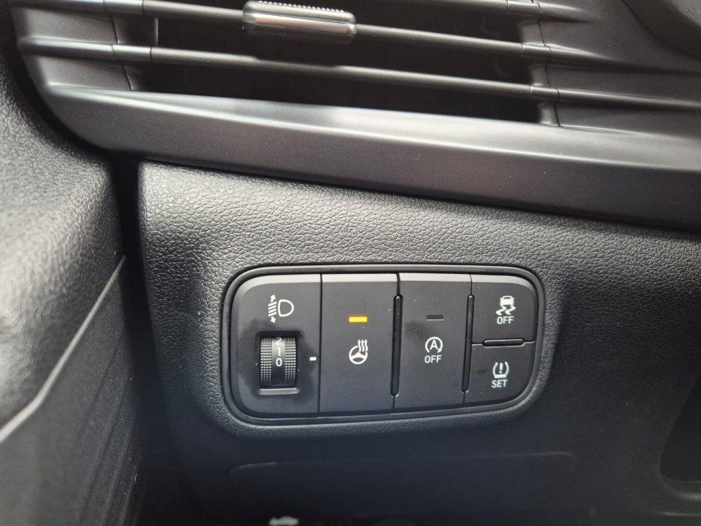 HYUNDAI i20 1.0 Gasoline 90hp - ref: 7-61636 - Photo 14