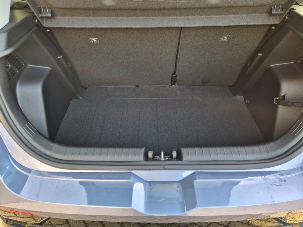 HYUNDAI i20 1.0 Gasoline 90hp - ref: 7-61637 - Photo 9