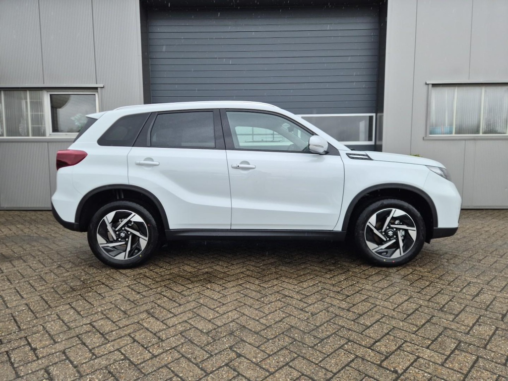 SUZUKI Vitara Comfort+ 1.4 Gasoline 110hp 4x4 - ref: 7-61642 - Photo 6