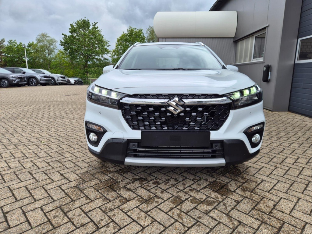 SUZUKI S-Cross Comfort+ 1.4 Gasoline 110hp 4x4 - ref: 7-61645 - Photo 8