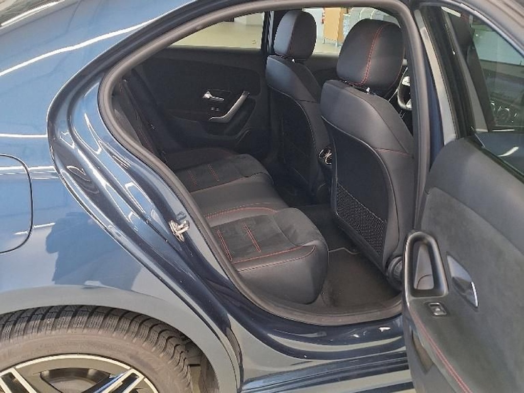 MERCEDES Classe A AMG-Line 250 e - ref: 7-61873 - Photo 20