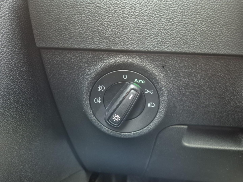 SKODA Karoq 1.5 Gasoline 150hp DSG - ref: 7-62458 - Photo 14