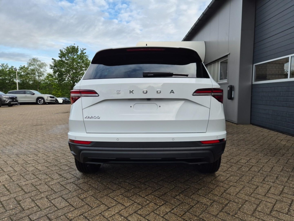 SKODA Karoq 1.5 Gasoline 150hp DSG - ref: 7-62458 - Photo 4