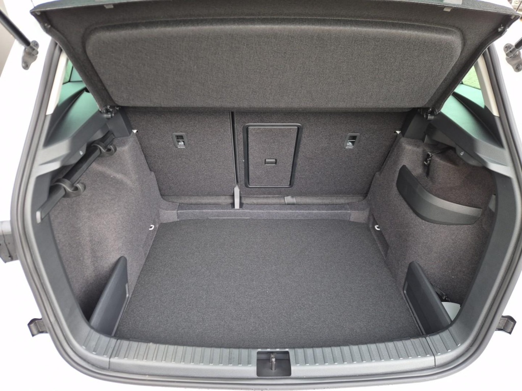 SKODA Karoq 1.5 Gasoline 150hp DSG - ref: 7-62458 - Photo 9
