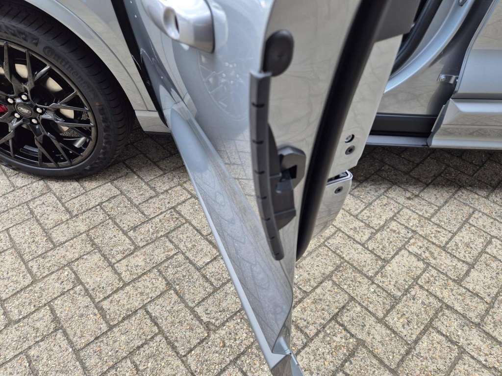 FORD Kuga ST-Line 2.5 Plug-in Hybrid Gasoline 242hp - ref: 7-62959 - Photo 12