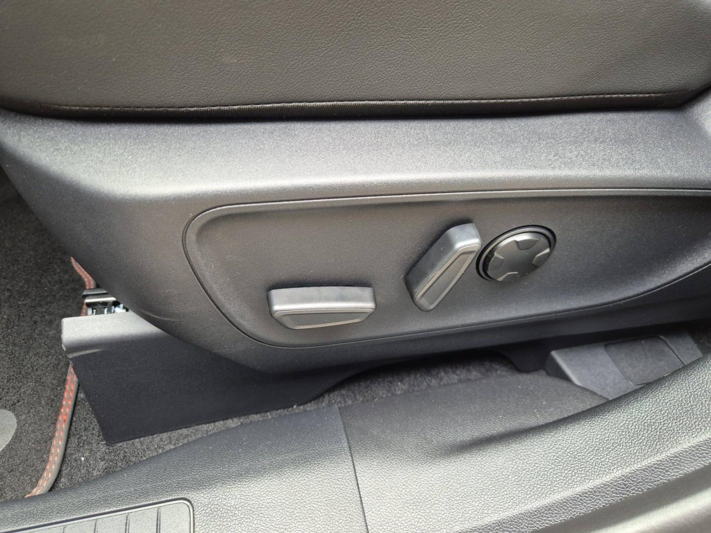 FORD Kuga ST-Line 2.5 Plug-in Hybrid Gasoline 242hp - ref: 7-62959 - Photo 20