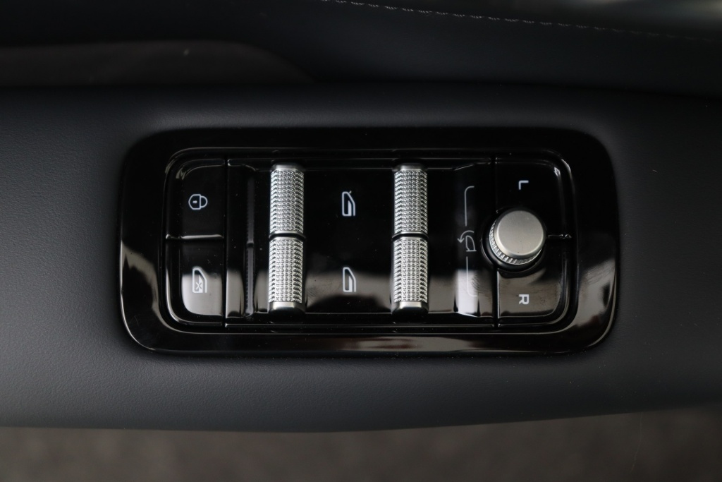 GEELY Starray Launch Edition 1,5 PHEV 257 hp - ref: 7-63150 - Photo 17