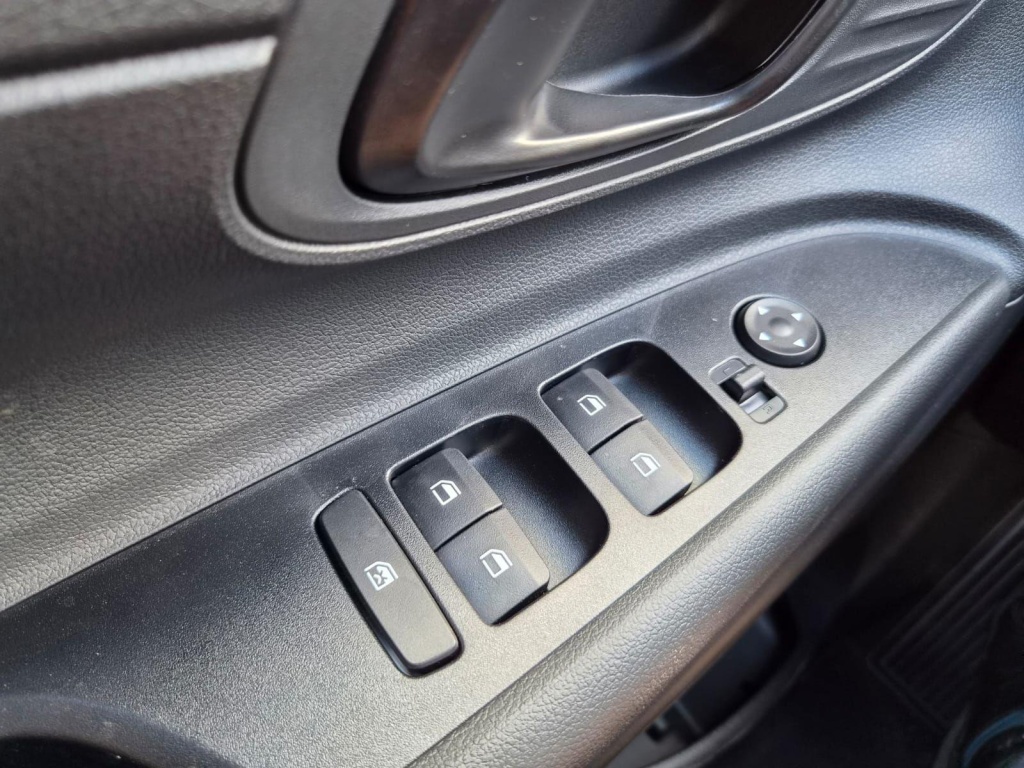 HYUNDAI i20 1.0 Gasoline 90hp - ref: 7-63425 - Photo 14
