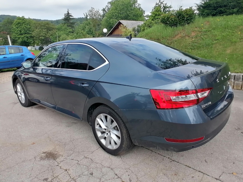 SKODA Superb iV PLUS 1.4 TSI Plug-in Hybrid 218HP DSG - ref: 7-63428 - Photo 12