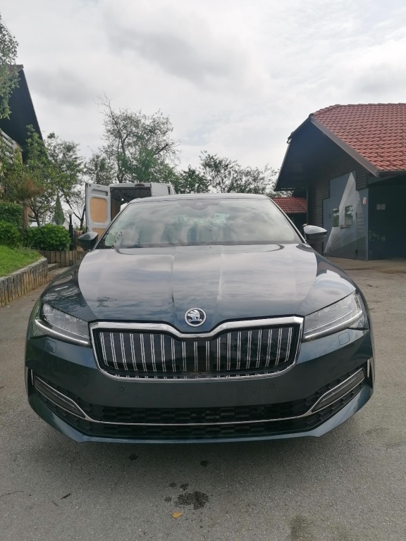 SKODA Superb iV PLUS 1.4 TSI Plug-in Hybrid 218HP DSG - ref: 7-63428 - Photo 3