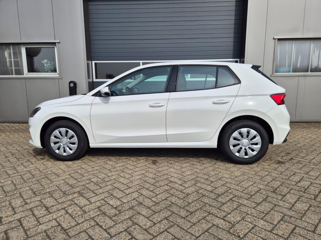 SKODA Fabia Selection 1.0 Gasoline 95hp - ref: 7-63596 - Photo 8