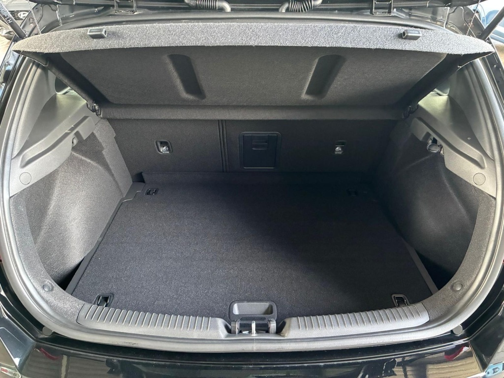 HYUNDAI i30 Comfort Plus 1.0 TGDI DCT - ref: 7-63719 - Photo 4