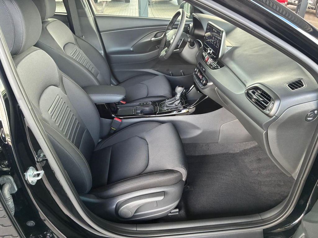 HYUNDAI i30 Comfort Plus 1.0 TGDI DCT - ref: 7-63719 - Photo 6