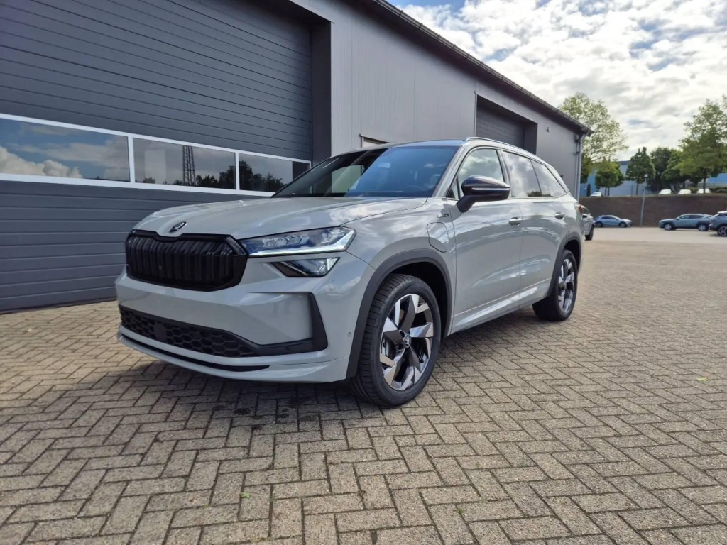 SKODA Kodiaq Sportline 1.5 Plug-in Hybrid Gasoline 204hp DSG - ref: 7-64230 - Photo 2