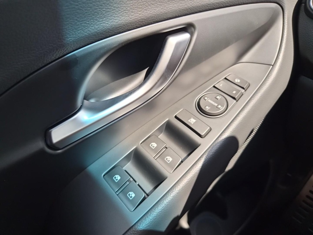 HYUNDAI i30 N-Line 1.6 Gasoline 150hp - ref: 7-66473 - Photo 13